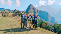 Randonneurs au Machu Picchu